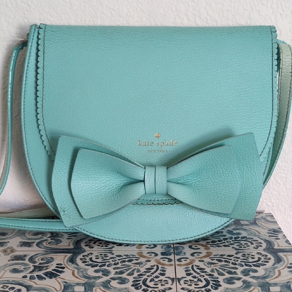 kate spade Handbags - Kate Spade Mint Green Crossbody Bag